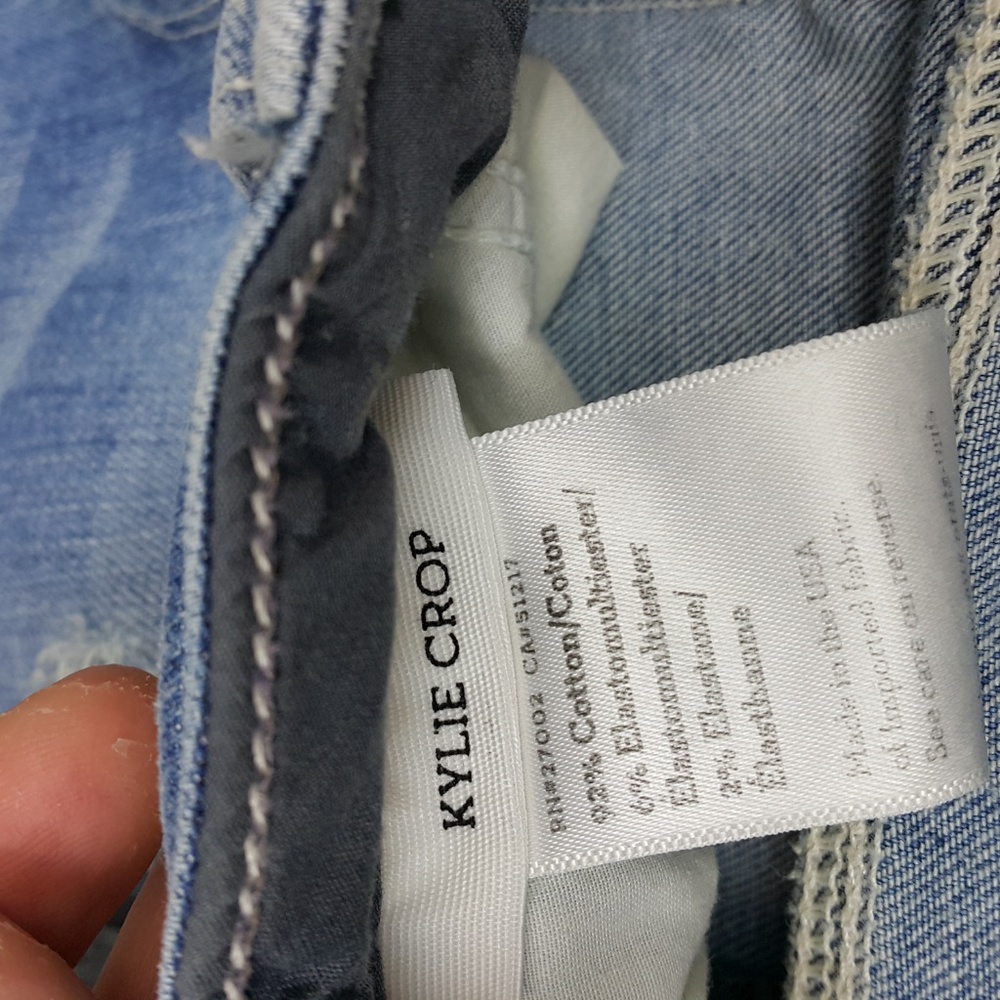 EUC PAIGE Kylie Crop sz 24 light denim jeans - Picture 2 of 5